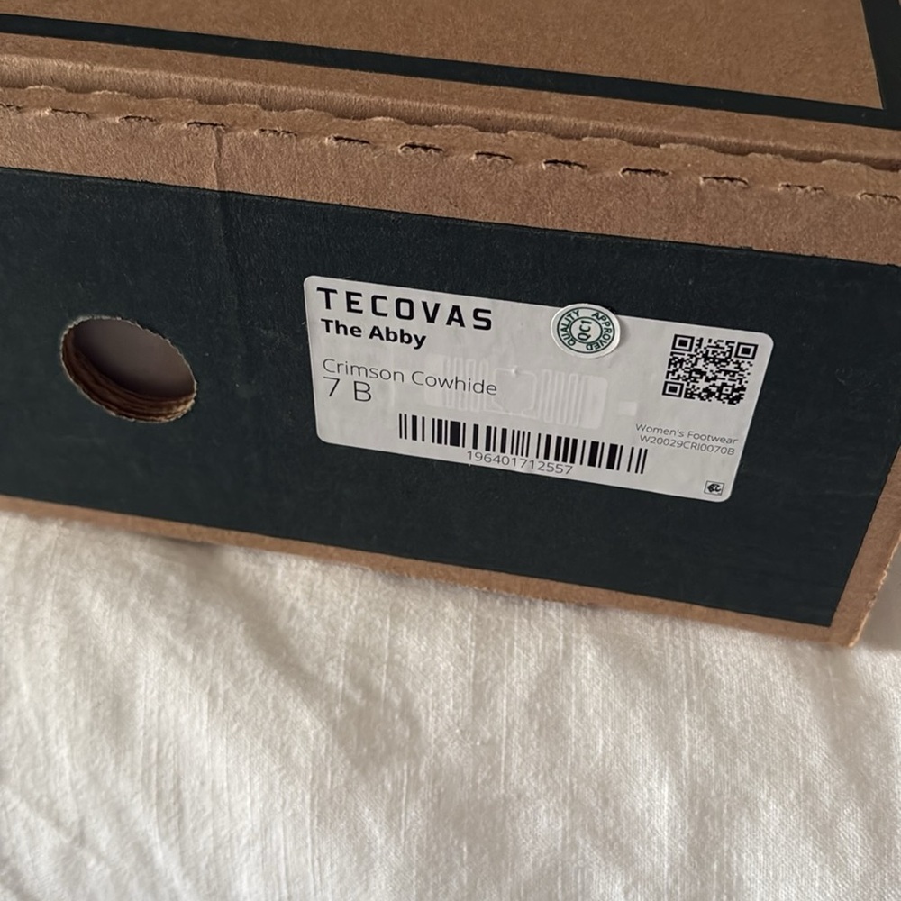 NWT Crimson Abby Tecovas - Picture 7 of 7